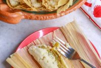 Zesty Green Chile and Cheese Tamales