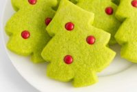 Effortless Christmas Tree Cookies