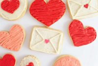 3 Quick Valentine Cookie Decorating Hacks