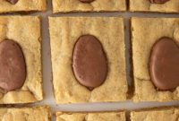 Reese’s Egg Bliss Bars