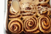 Decadent Cinnamon Roll Frosting