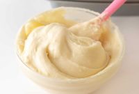 Perfect Cream Cheese Frosting for Cinnamon Rolls