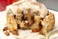 Quick Apple Cinnamon Rolls