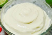 Foolproof Homemade Whole30 Mayonnaise