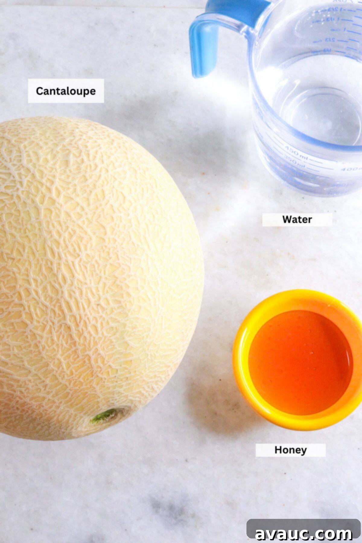 Mexican Melon Refresher 3 Ingredients for Mexican melon water: cantaloupe, water, honey
