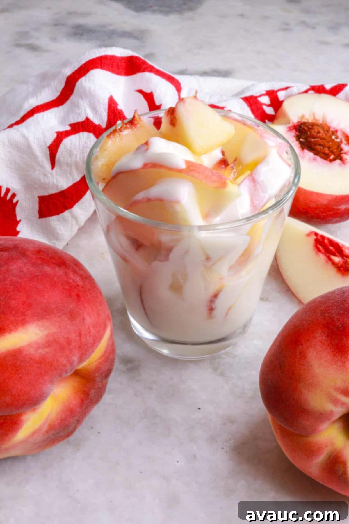 Plant Based Peaches and Cream 2 Dairy-Free Duraznos con Crema in a glass