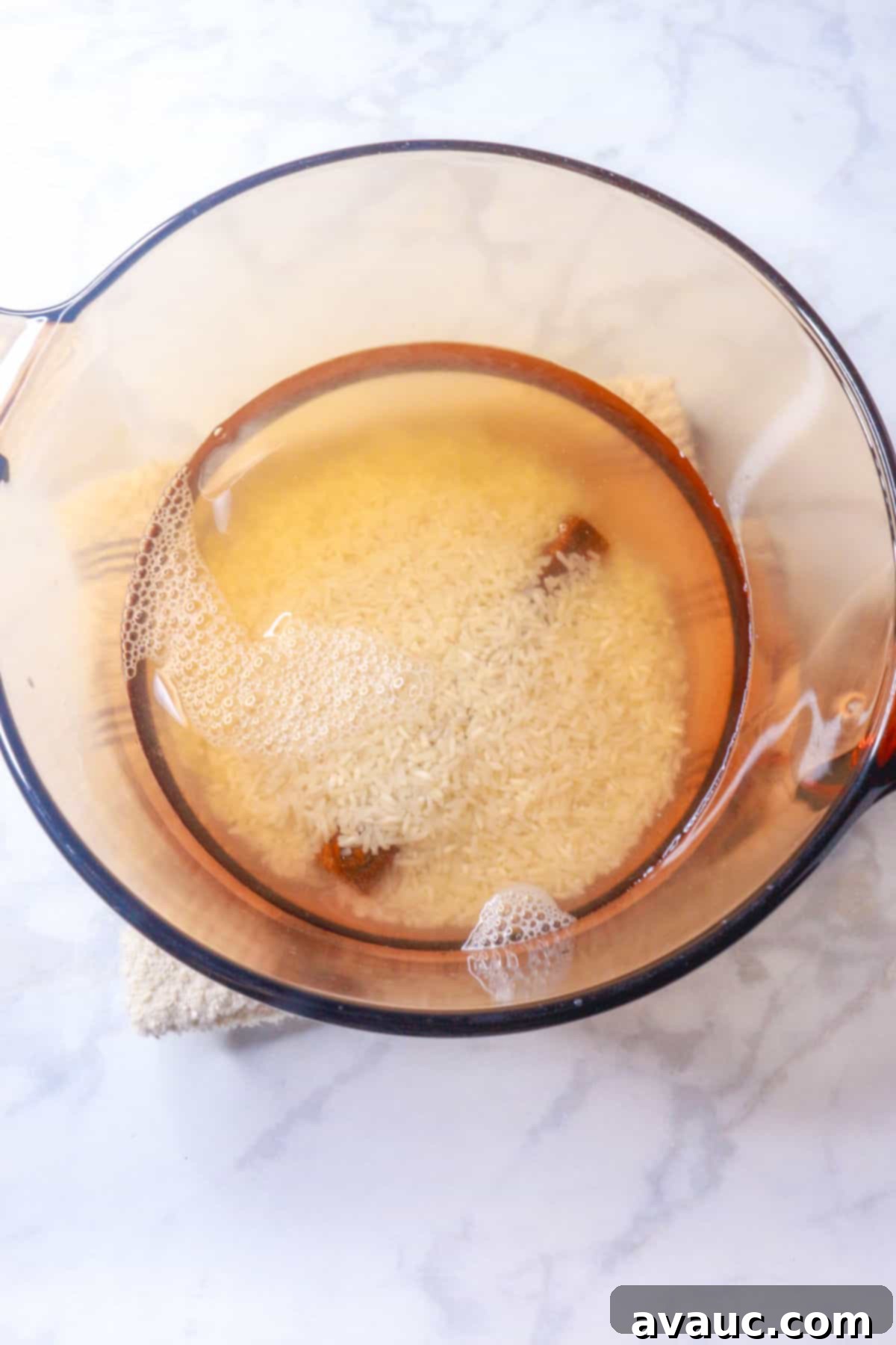 Cooking rice in cinnamon water