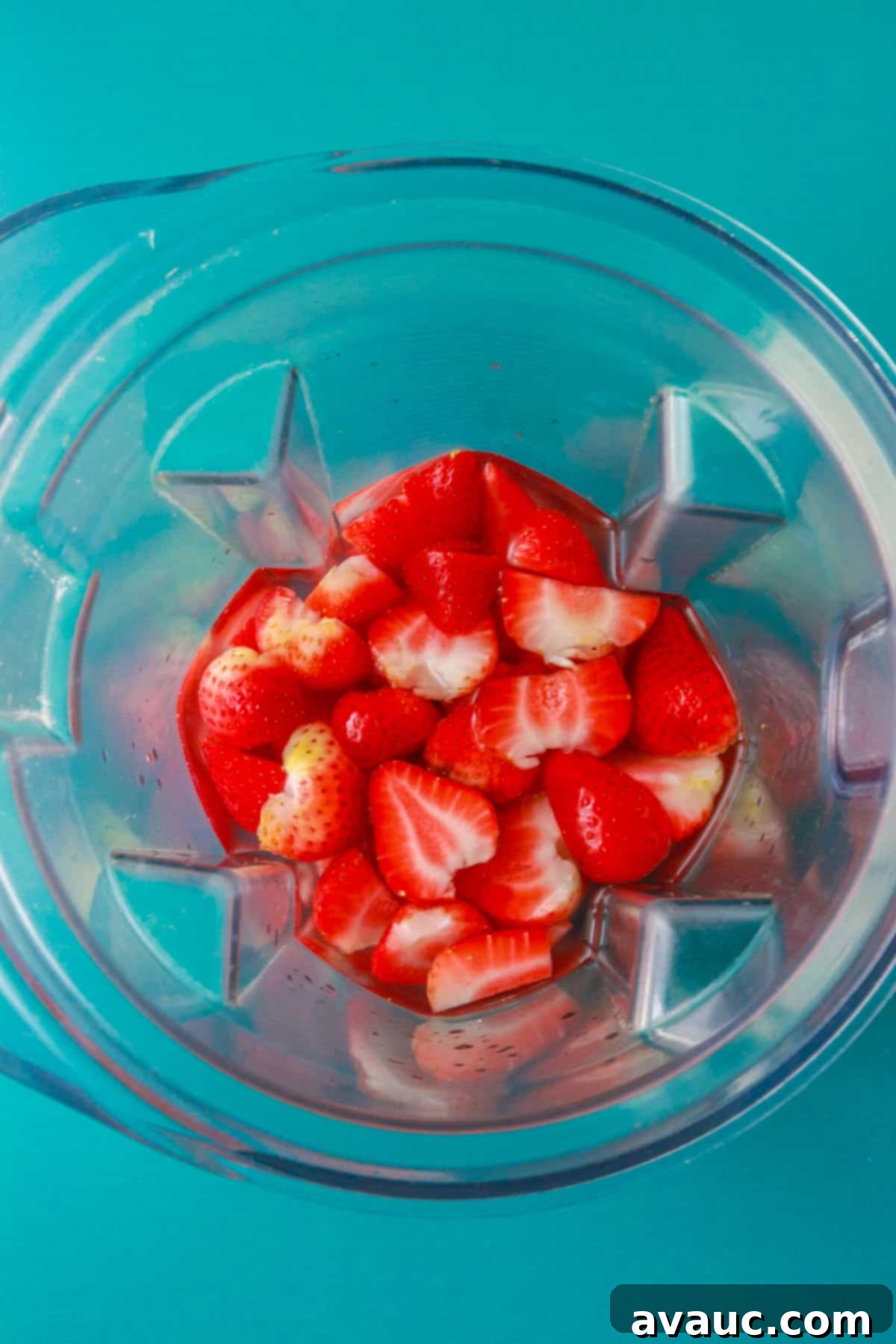 Fresh Strawberry Breeze 7 Cut strawberries and water in blender
