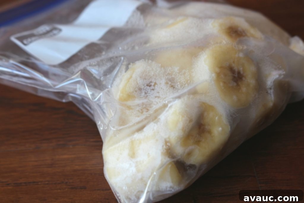 Chopped frozen bananas #bananaicecream