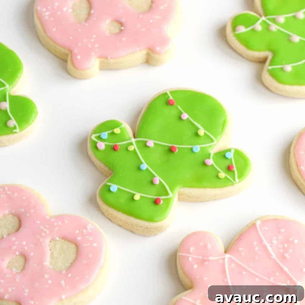 Christmas cactus sugar cookie - a favorite Christmas cookie recipe