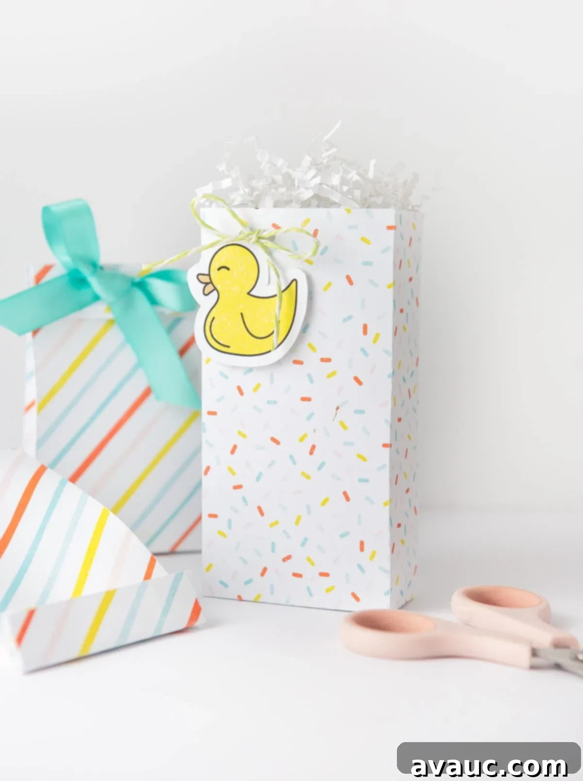 Customizable Baby Shower Treat Bags 2 Sprinkle pattern baby shower favor bag with rubber duck tag