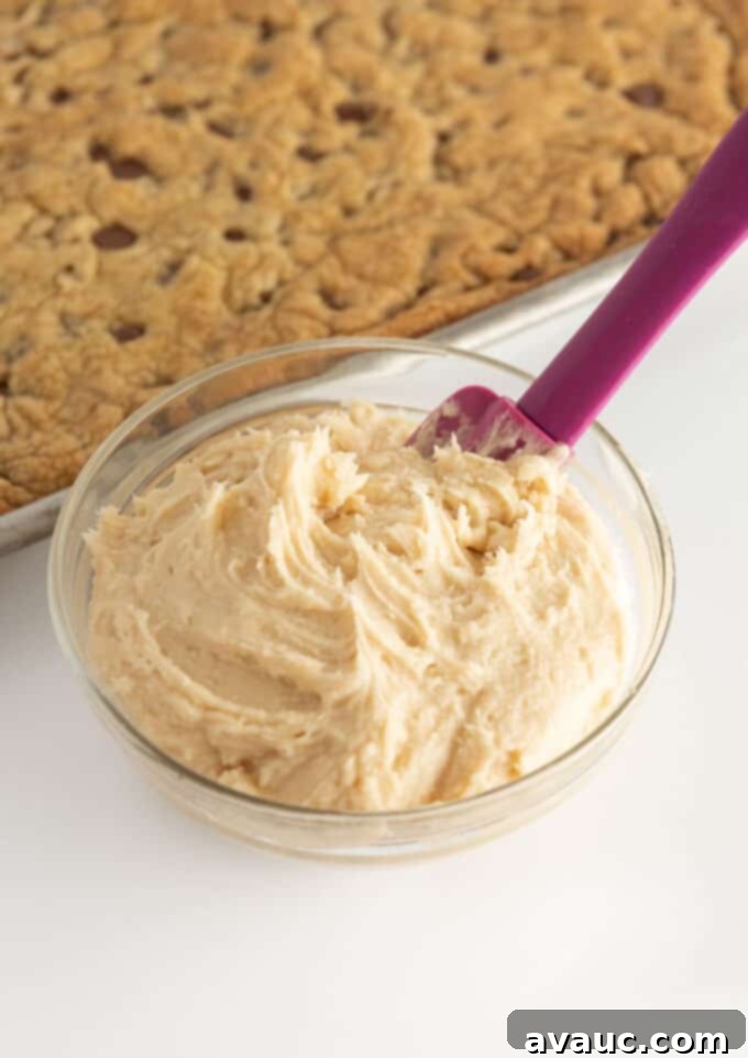 Giant Cookie Bar 4 vanilla cookie cake buttercream frosting