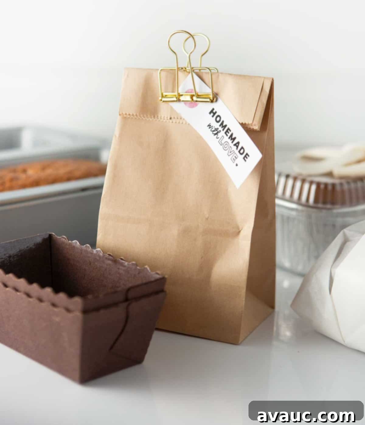 Five Creative Ways to Gift Banana Bread Includes Free Printables 7 mini loaf of banana bread in brown paper bag