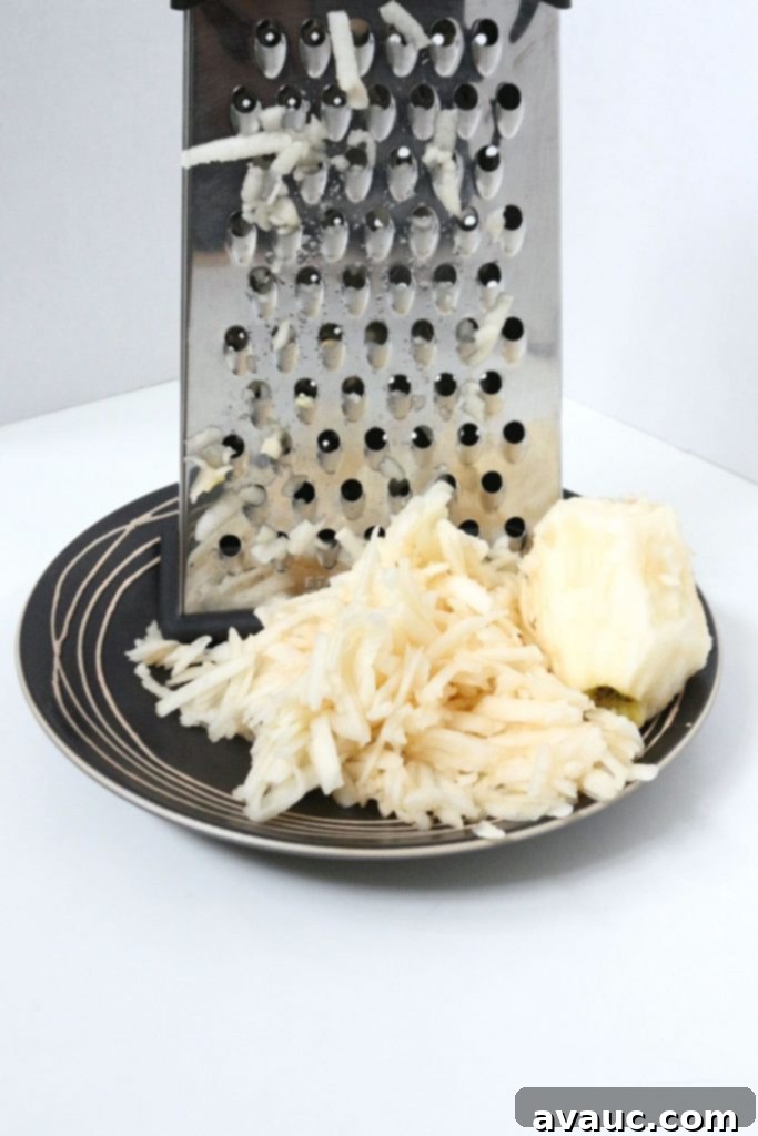 Grated apple for muffins
