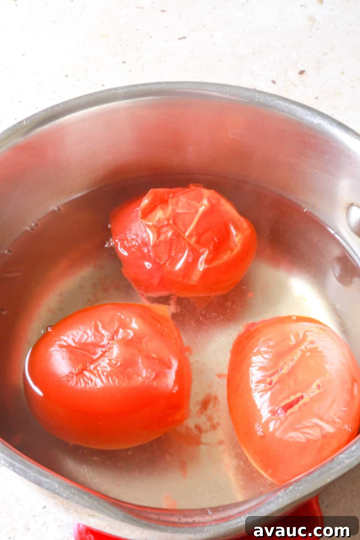 Boiling 3 tomatoes
