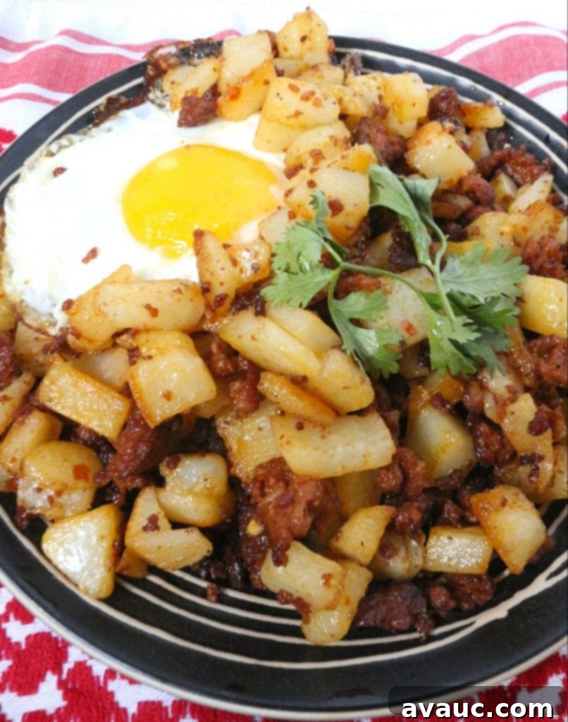 Papas con chorizo and fried egg #papasconchorizo