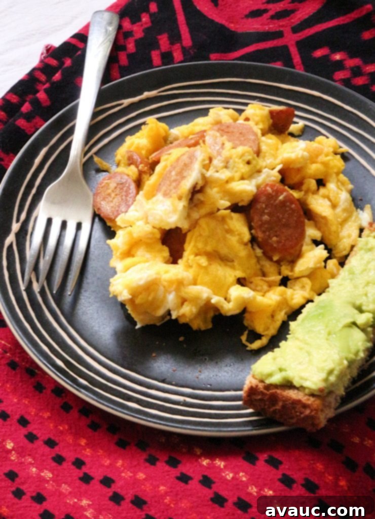 Huevos con Salchicha #huevosconsalchicha #breakfast #eggscramble
