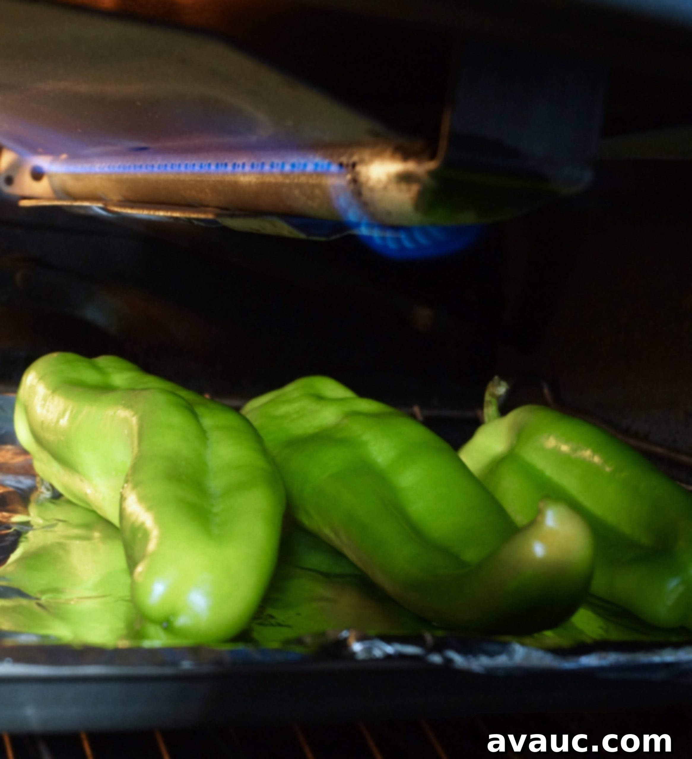 Simple ways to roast green chiles at home #roastedgreenchiles
