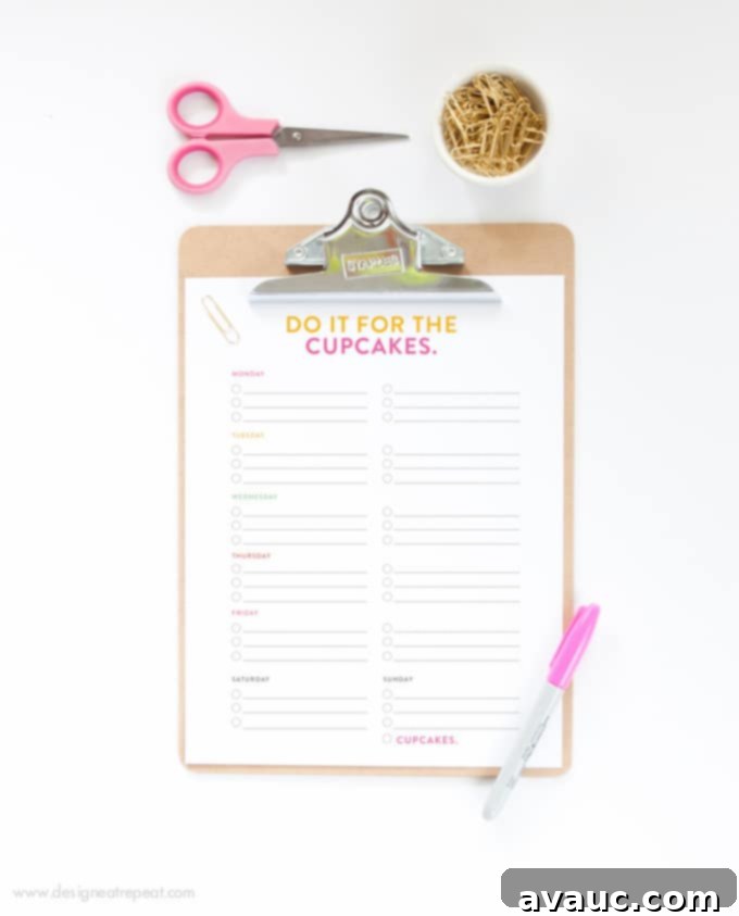 Download this free printable to do list for an easy way to get motivated (by cupcakes!)